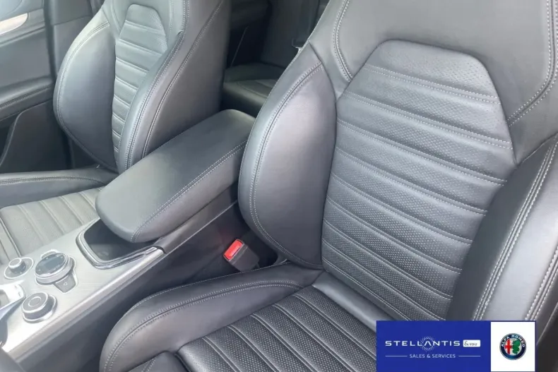 Alfa Romeo Stelvio din 2024 cu 48.620 km - oferta ALF156320 - foto 9