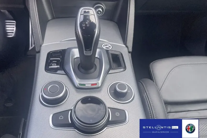 Alfa Romeo Stelvio din 2024 cu 48.620 km - oferta ALF156320 - foto 15