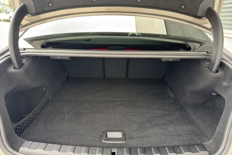 BMW 330 din 2022 cu 83.990 km - oferta BMW156323 - foto 14