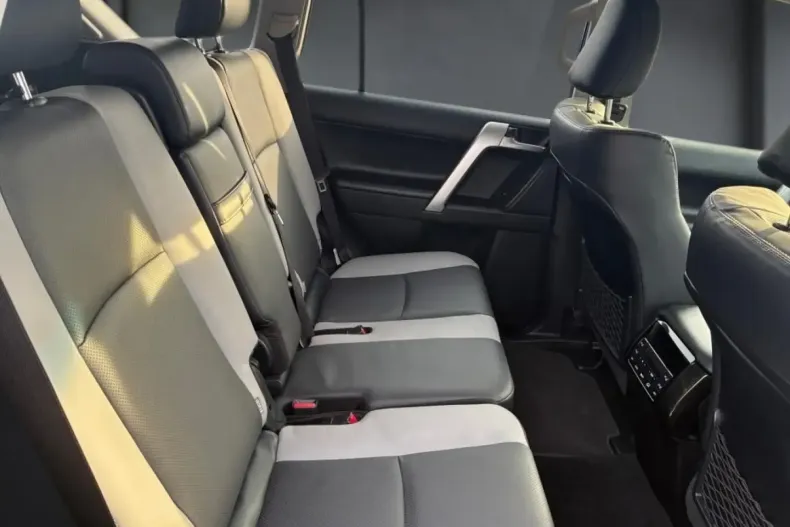 Toyota Land Cruiser din 2023 cu 28.726 km - oferta TOY156324 - foto 14