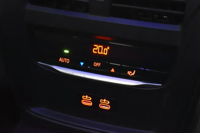 BMW 220 din 2022 cu 96.999 km - oferta BMW156328 - foto 18