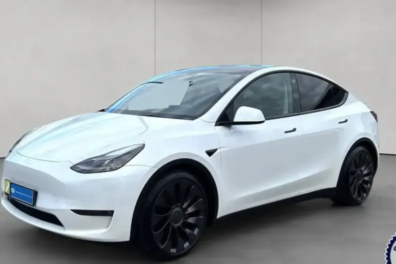 Tesla Model Y din 2022 cu 39.788 km - oferta TES156330 - foto 1