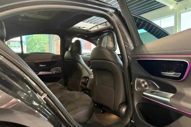 Mercedes-Benz E 300 din 2024 cu 39.000 km - oferta MER156333 - foto 23