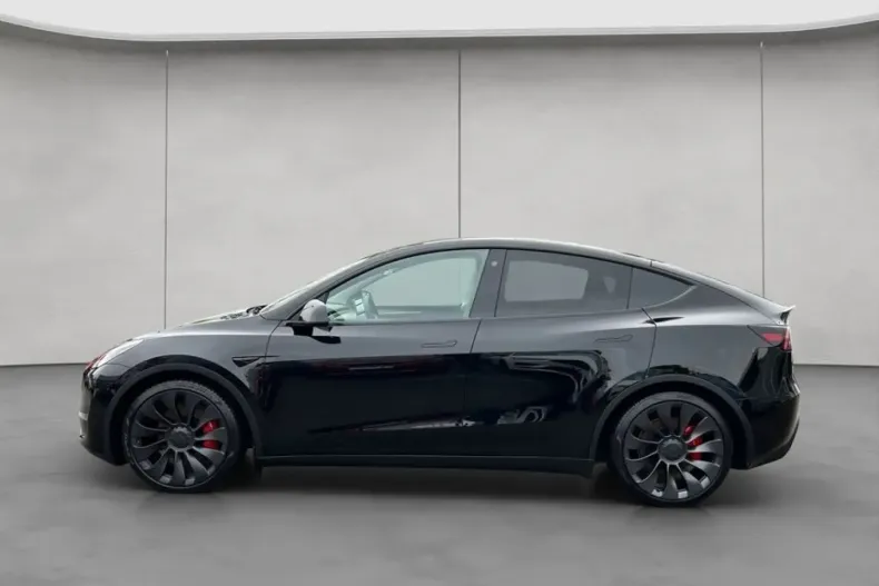 Tesla Model Y din 2022 cu 46.100 km - oferta TES156335 - foto 2