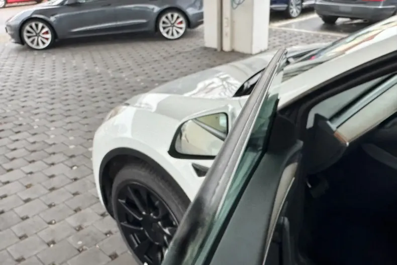 Tesla Model Y din 2024 cu 14.000 km - oferta TES156338 - foto 18