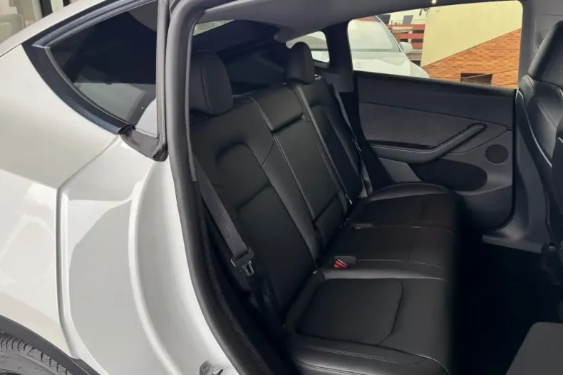 Tesla Model Y din 2024 cu 14.000 km - oferta TES156338 - foto 19