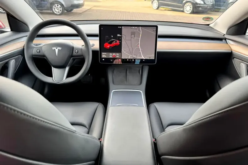 Tesla Model 3 din 2021 cu 33.000 km - oferta TES156339 - foto 8