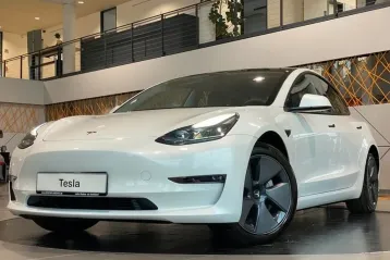 Tesla Model 3 din 2023 - oferta TES156340