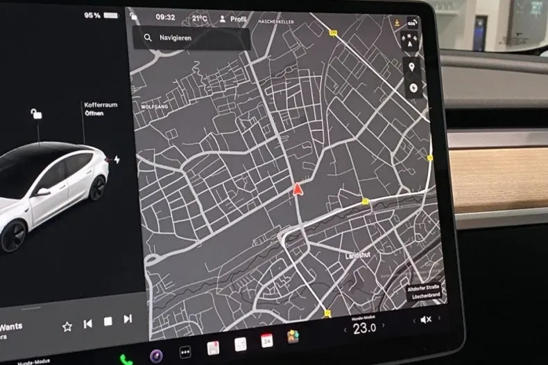 Tesla Model 3 din 2023 cu 1.990 km - oferta TES156340 - foto 22