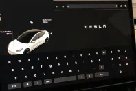 Tesla Model 3 din 2023 cu 1.990 km - oferta TES156340 - foto 24
