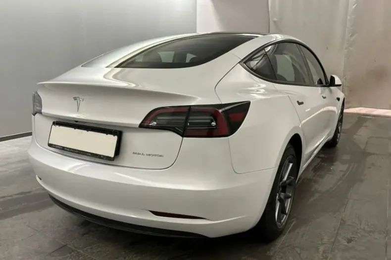 Tesla Model 3 din 2023 cu 17.600 km - oferta TES156341 - foto 2