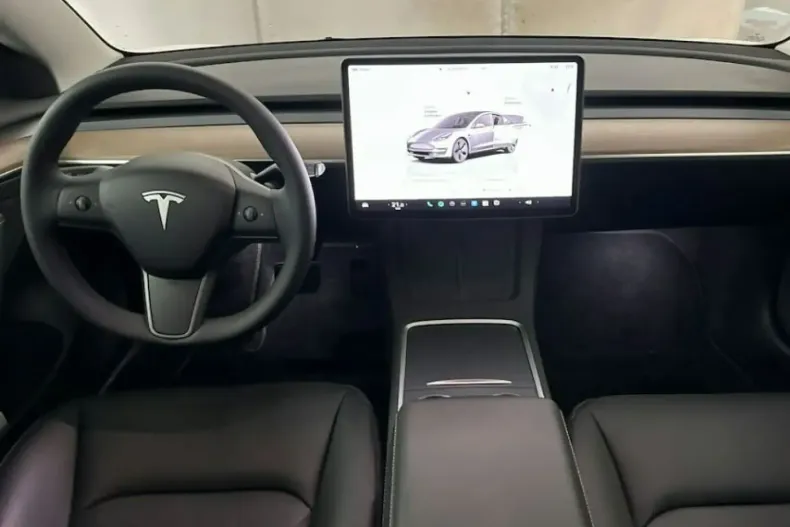 Tesla Model 3 din 2023 cu 17.600 km - oferta TES156341 - foto 5