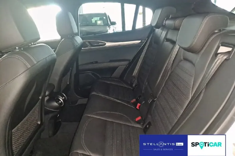 Alfa Romeo Stelvio din 2024 cu 48.530 km - oferta ALF156343 - foto 10