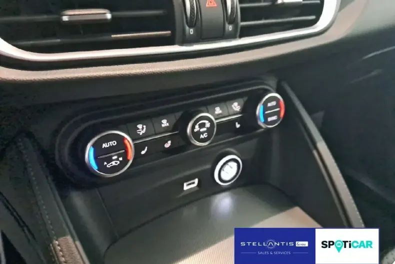 Alfa Romeo Stelvio din 2024 cu 48.530 km - oferta ALF156343 - foto 18