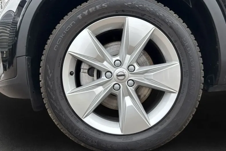 Volvo XC40 din 2024 cu 11.420 km - oferta VOL156345 - foto 6