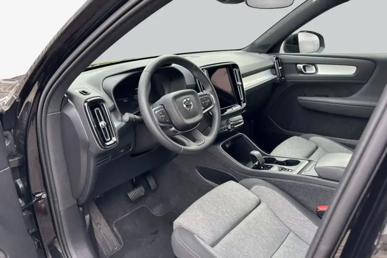 Volvo XC40 din 2024 cu 11.420 km - oferta VOL156345 - foto 12