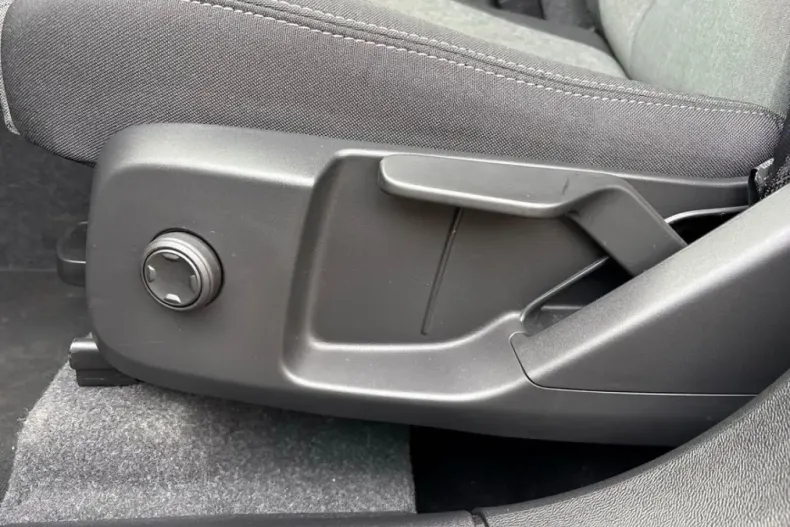 Volvo XC40 din 2024 cu 11.420 km - oferta VOL156345 - foto 25