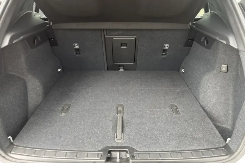 Volvo XC40 din 2024 cu 18.483 km - oferta VOL156346 - foto 4