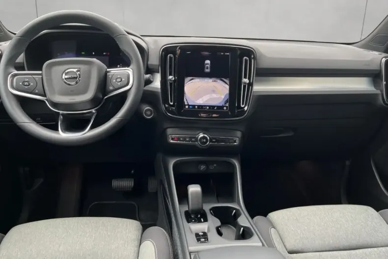 Volvo XC40 din 2024 cu 18.483 km - oferta VOL156346 - foto 8