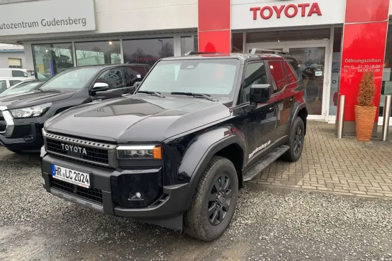 Toyota Land Cruiser din 2024 cu 3.200 km - oferta TOY156348 - foto 1