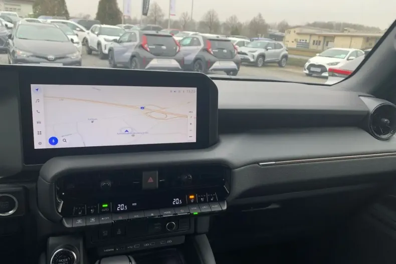 Toyota Land Cruiser din 2024 cu 3.200 km - oferta TOY156348 - foto 7