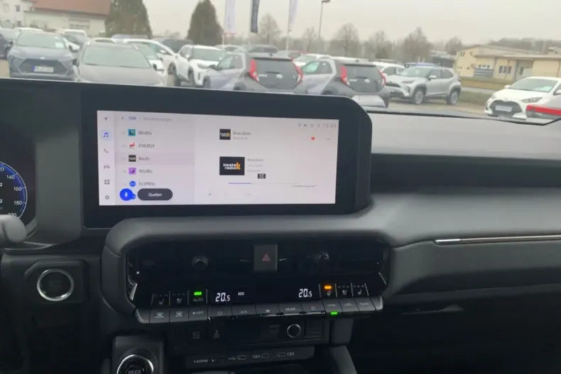 Toyota Land Cruiser din 2024 cu 3.200 km - oferta TOY156348 - foto 9