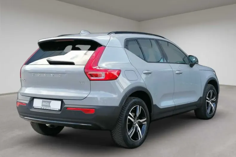 Volvo XC40 din 2024 cu 9.503 km - oferta VOL156349 - foto 2