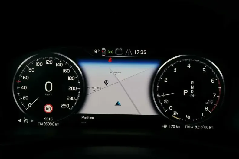 Volvo XC40 din 2024 cu 9.503 km - oferta VOL156349 - foto 5