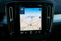 Volvo XC40 din 2024 cu 9.503 km - oferta VOL156349 - foto 6