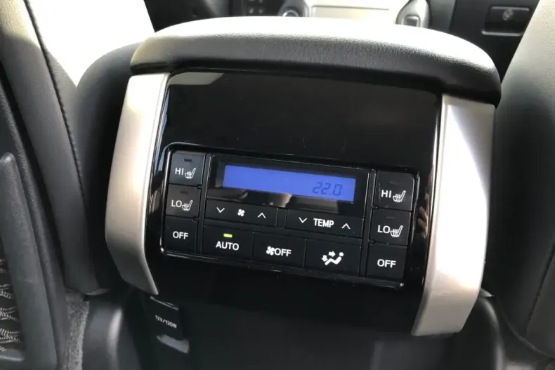 Toyota Land Cruiser din 2024 cu 21.000 km - oferta TOY156352 - foto 26