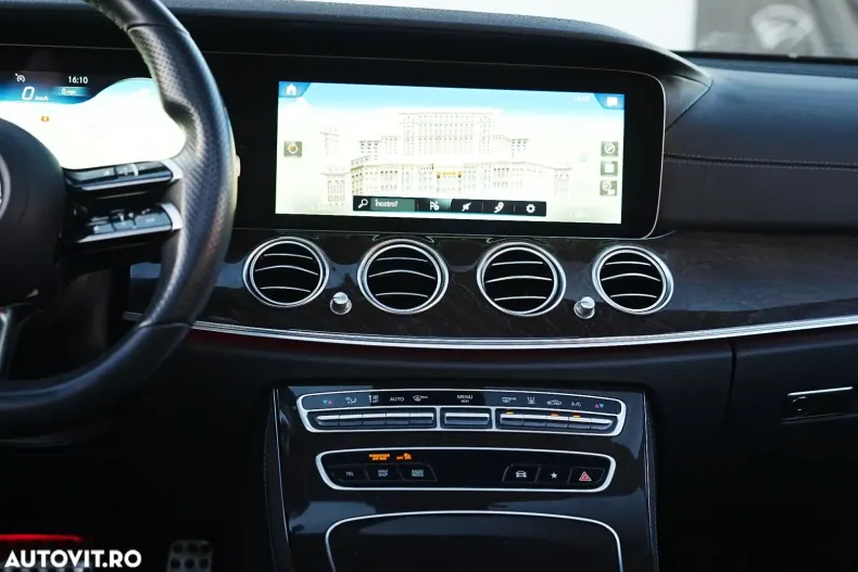 Mercedes-Benz E 300 din 2021 cu 77.620 km - oferta MER156354 - foto 28