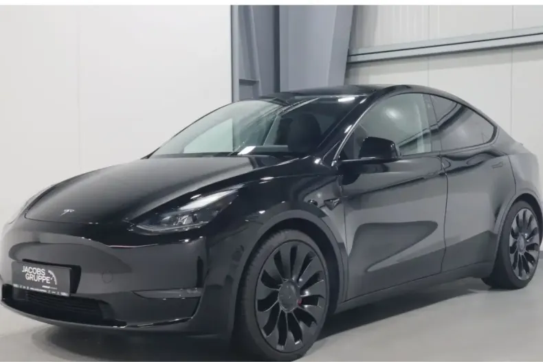 Tesla Model Y din 2023 cu 41.000 km - oferta TES156356 - foto 1