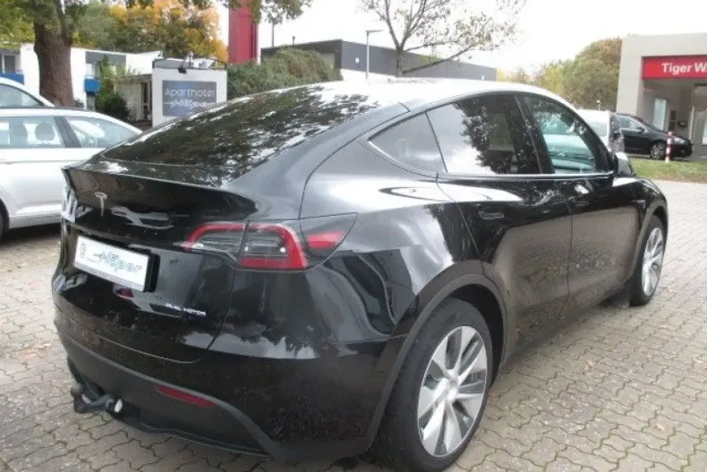 Tesla Model Y din 2023 cu 31.883 km - oferta TES156357 - foto 11