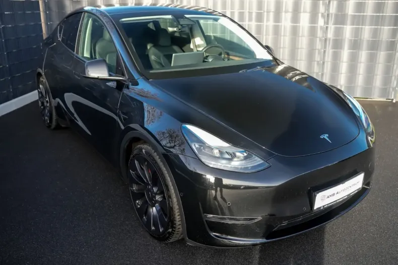 Tesla Model Y din 2022 cu 45.402 km - oferta TES156359 - foto 3