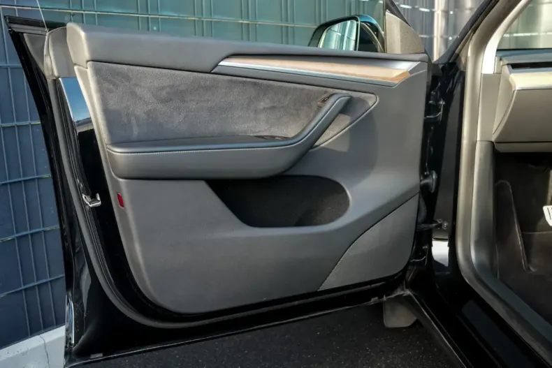 Tesla Model Y din 2022 cu 45.402 km - oferta TES156359 - foto 7