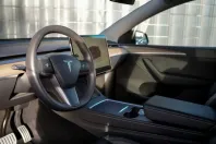 Tesla Model Y din 2022 cu 45.402 km - oferta TES156359 - foto 8