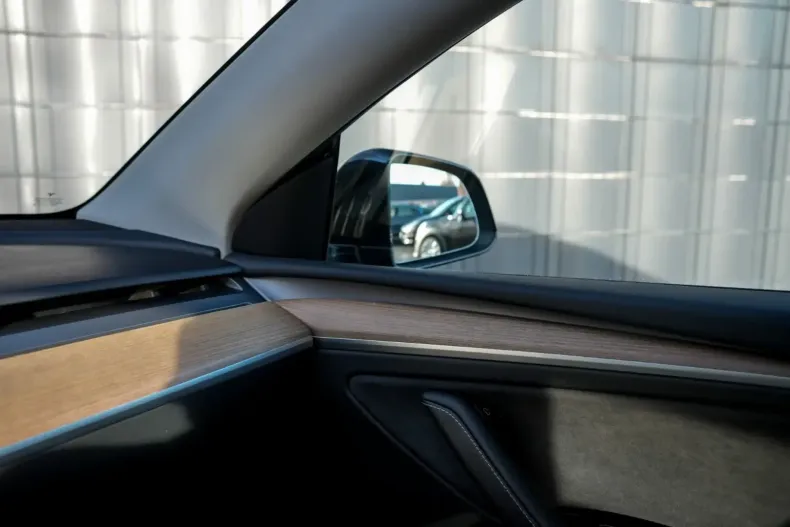 Tesla Model Y din 2022 cu 45.402 km - oferta TES156359 - foto 18