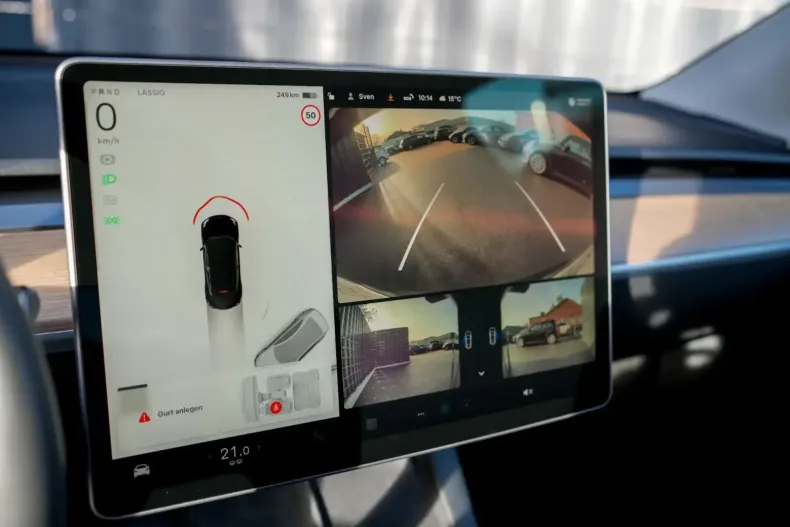 Tesla Model Y din 2022 cu 45.402 km - oferta TES156359 - foto 33