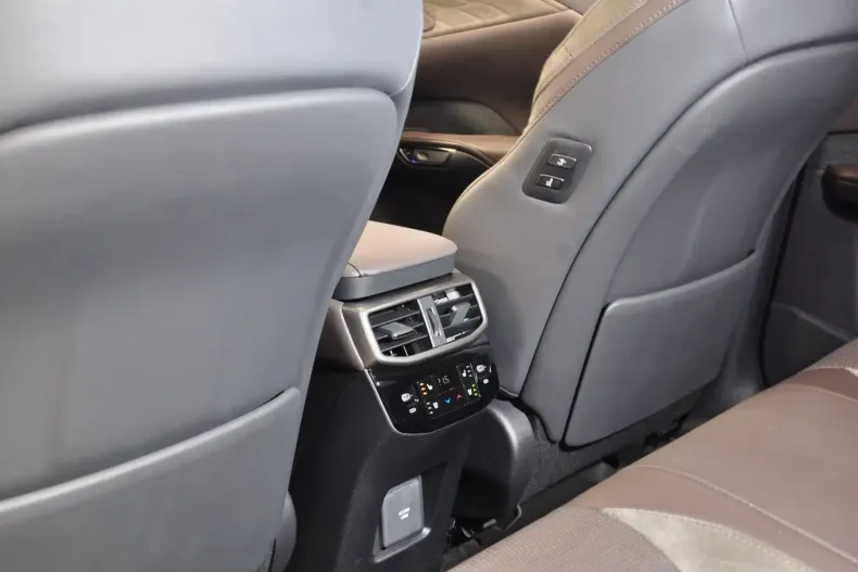 Lexus RX 350 din 2023 cu 43.544 km - oferta LEX156360 - foto 10