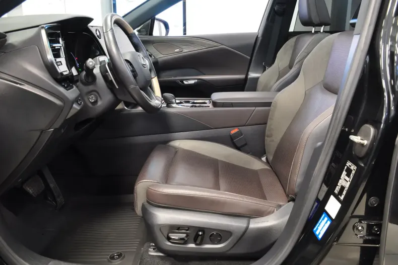 Lexus RX 350 din 2023 cu 43.544 km - oferta LEX156360 - foto 12