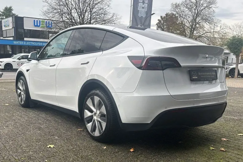 Tesla Model Y din 2022 cu 49.540 km - oferta TES156361 - foto 2