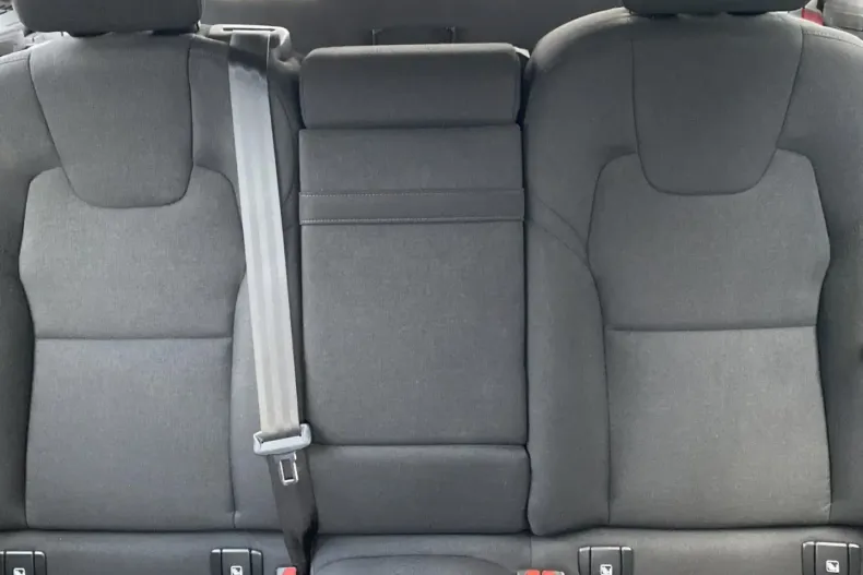 Volvo XC60 din 2021 cu 78.416 km - oferta VOL156363 - foto 13