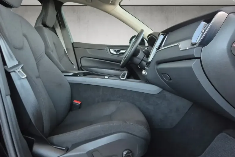 Volvo XC60 din 2021 cu 91.595 km - oferta VOL156366 - foto 16