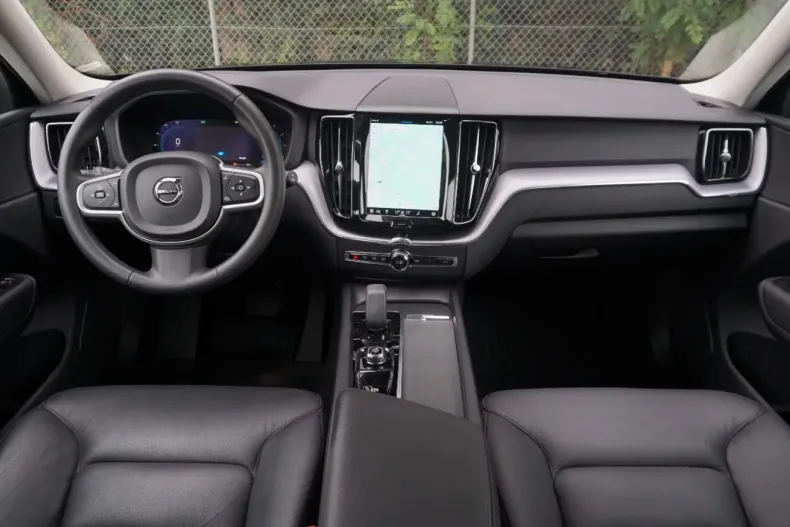 Volvo XC60 din 2022 cu 96.222 km - oferta VOL156369 - foto 11