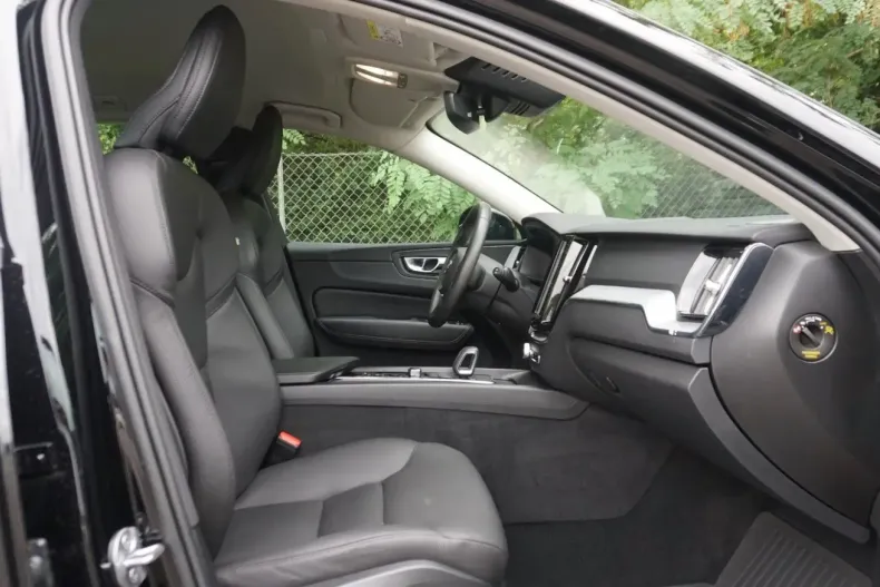 Volvo XC60 din 2022 cu 96.222 km - oferta VOL156369 - foto 14