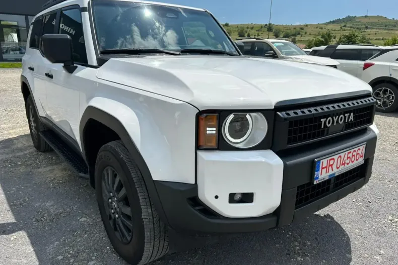 Toyota Land Cruiser din 2024 cu 10.500 km - oferta TOY156370 - foto 2