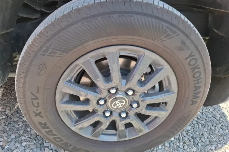 Toyota Land Cruiser din 2024 cu 10.500 km - oferta TOY156370 - foto 25