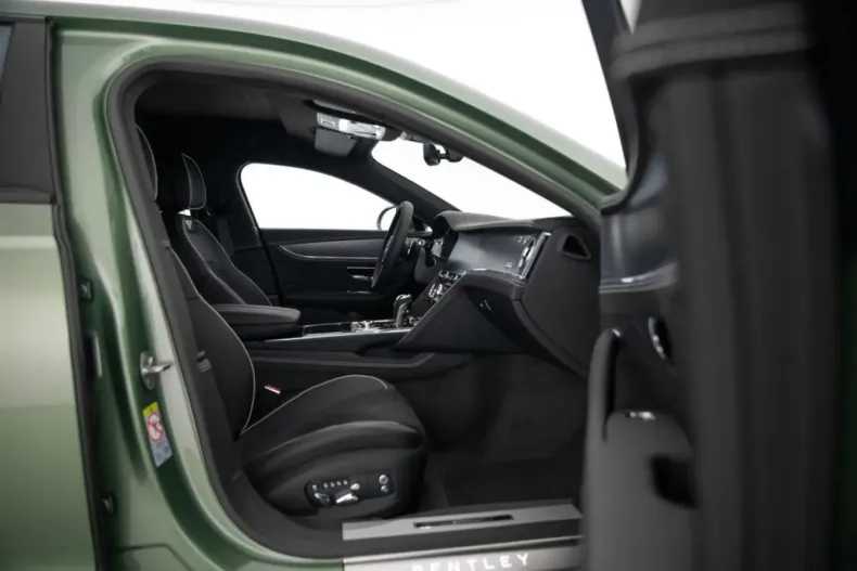 Bentley Flying Spur din 2024 cu 6.500 km - oferta BEN156371 - foto 23