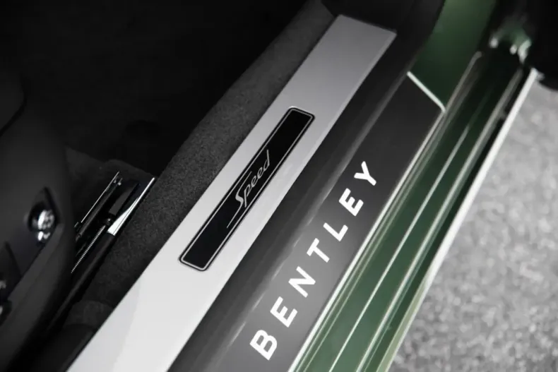 Bentley Flying Spur din 2024 cu 6.500 km - oferta BEN156371 - foto 30