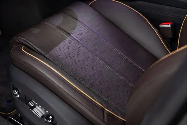 Bentley Flying Spur din 2024 cu 4.200 km - oferta BEN156372 - foto 25